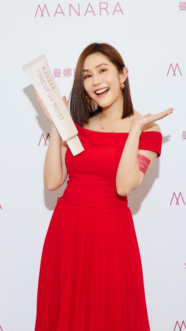 王宇婕今(15)日出席保養品牌代言活動。(圖/MANARA曼娜麗提供)