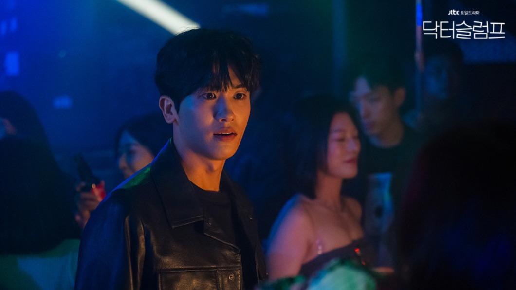 朴炯植在劇中洗清罪名、重證清白。(圖/翻攝自X@jtbclove)
