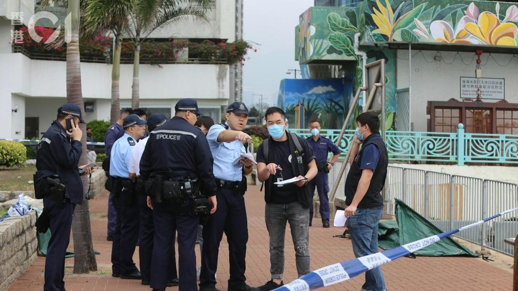 警方到場調查事件。(圖/香港01)