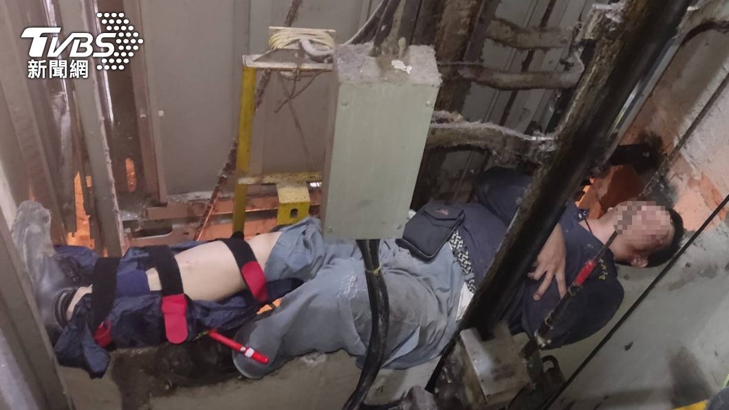 又是工安意外！景美夜市旁工人遭電梯重壓「腿骨折」痛躺電梯井