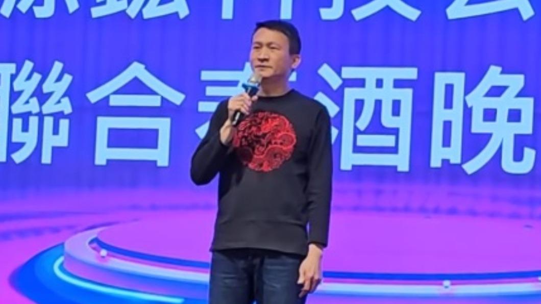 身體出狀況!54歲《霹靂火》秦楊「雙手麻痺」痛喊:想往生