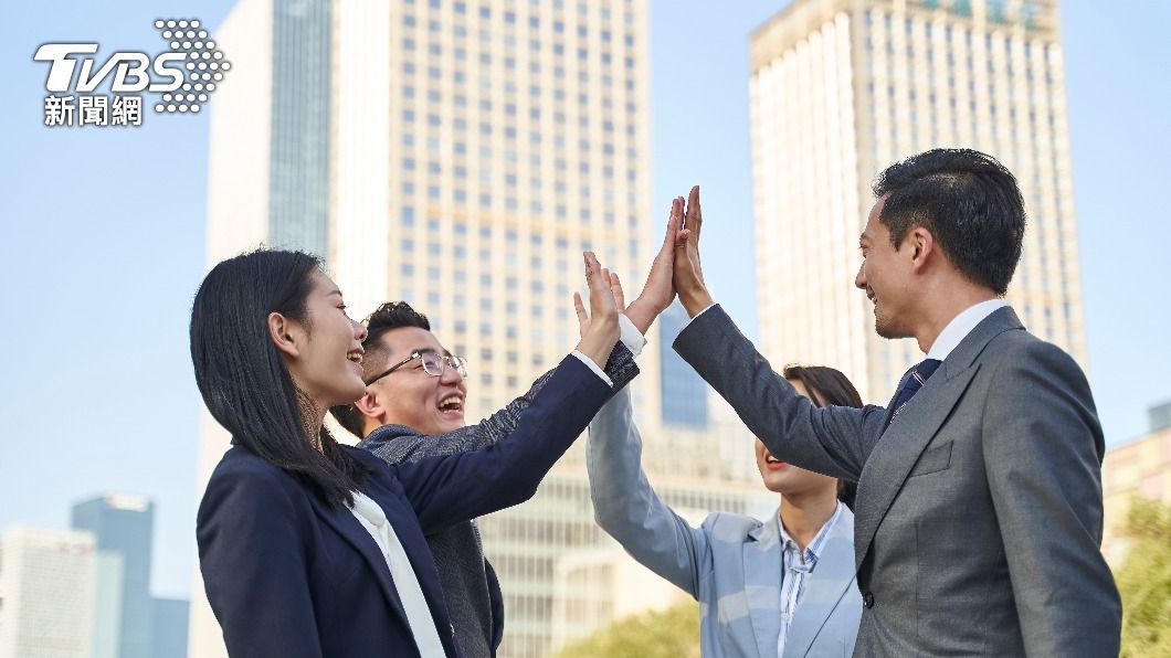 不當主管都難!4生肖「有領導命」事業有成、超會賺錢