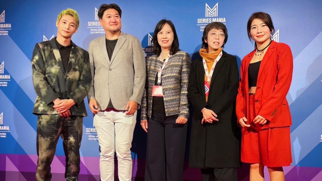 左起黃冠智、導演孫介珩、公共電視總經理徐秋華、監製於蓓華、製作人林佳儒出席全球首映。（圖／公視提供）
