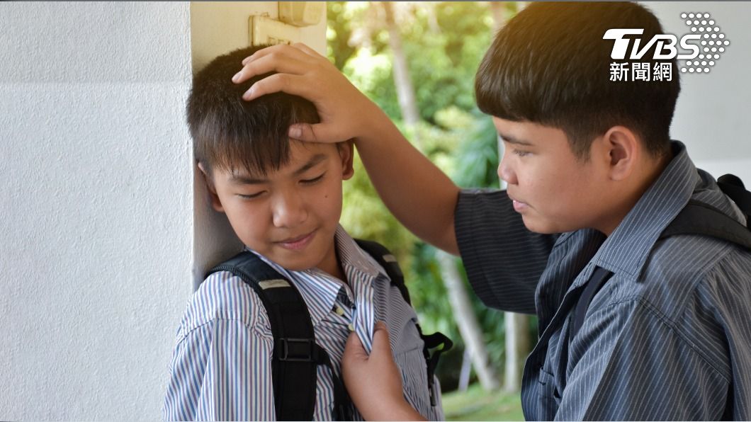 陸再傳霸凌校園!1學生遭「垃圾塞嘴」圍毆 警方回應了