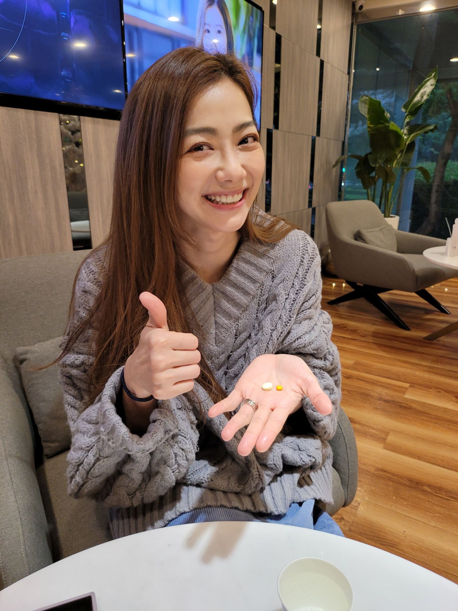 邵庭放下每月百萬收入,也退出火鍋店經營 。(圖/翻攝自邵庭臉書)