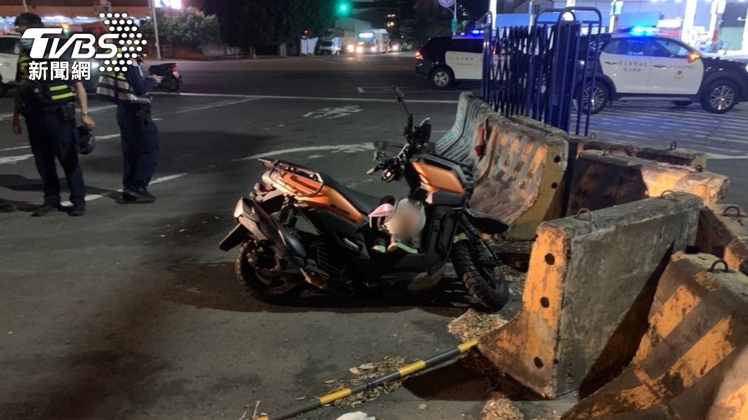 高雄男詭異自撞護欄！牙斷頭部重創亡　2月同路段也車禍