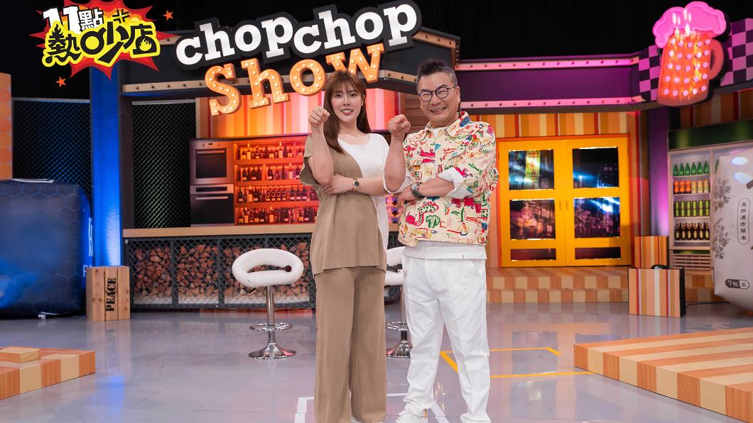 理科太太（左）來代班，搭檔沈玉琳。（圖／TVBS）