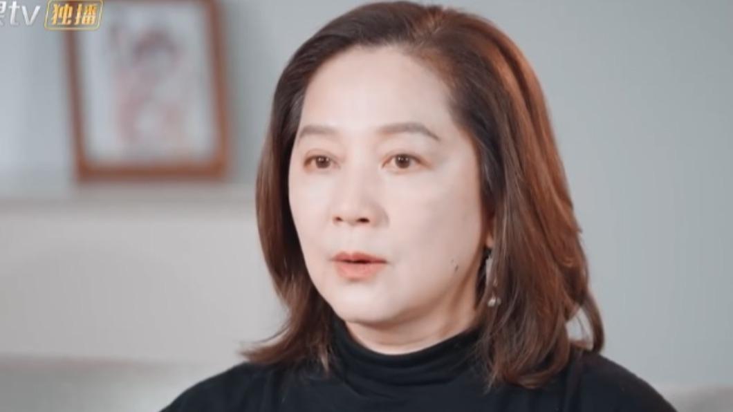 罕鏡頭前淚崩!62歲傅娟認了「活得像臨演」:為3女放棄自我