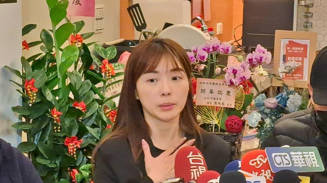 女星替父辦後事!傻眼誦經念錯、蓮花別人用過 淚控葬儀社6出包
