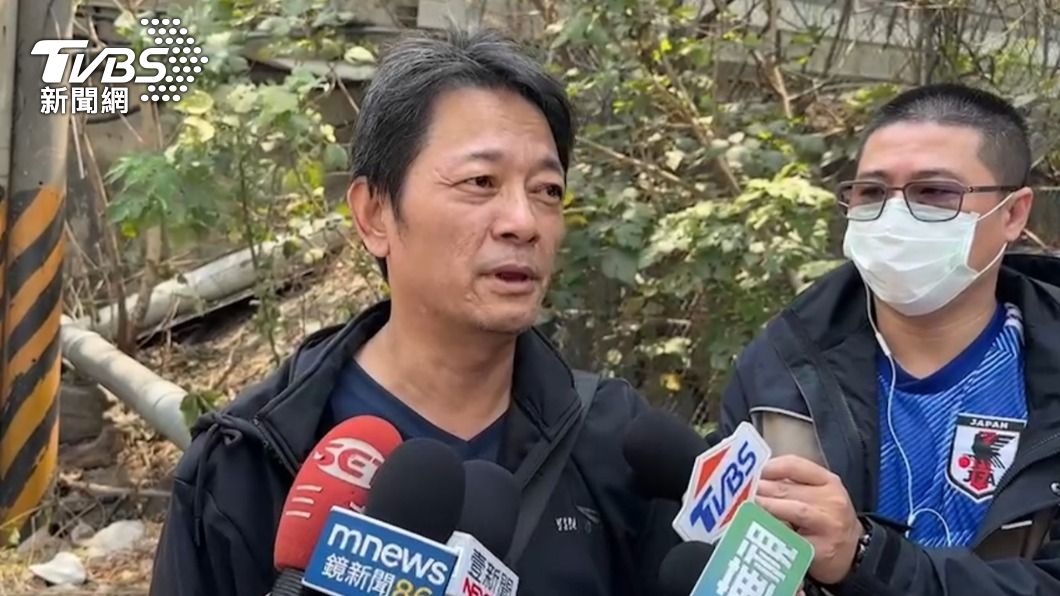死者兒子對司機為節省時間的說法不接受。(圖/TVBS)