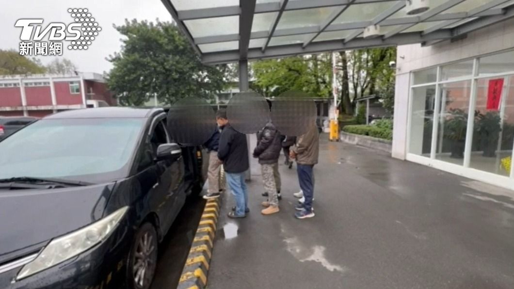 警方在專案期間逮捕多名詐團份子。(圖/TVBS)
