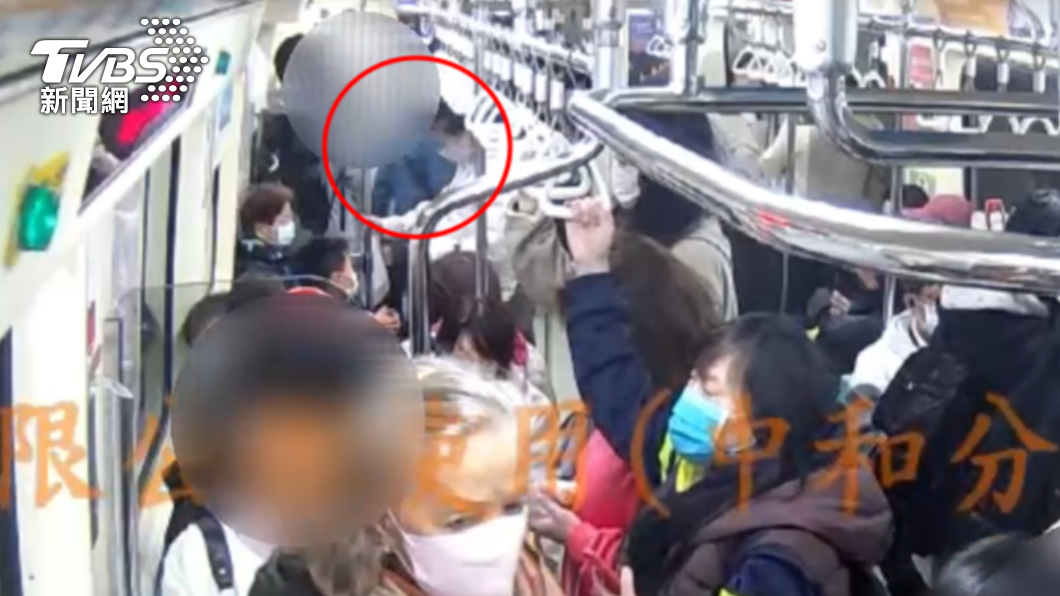被害男子稱在捷運車廂內遭工程師襲臀、摸下體。(圖/TVBS)