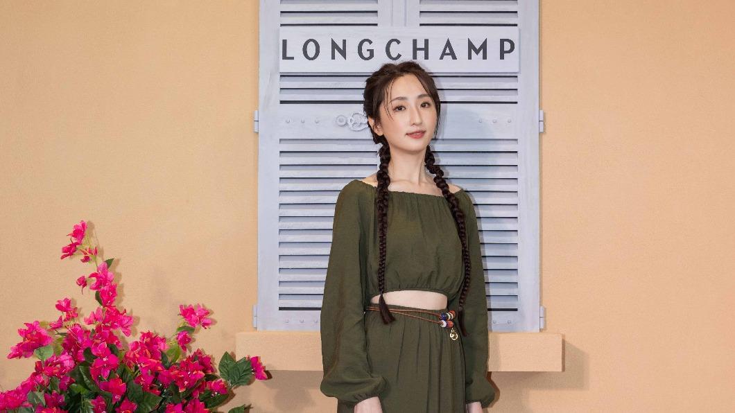 坤達放閃喊「拍戲獲得老婆」 愛妻柯佳嬿羞回:太浮誇了吧