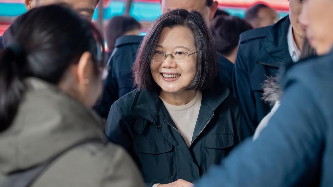 TVBS民調/蔡英文國家政策正確or錯誤?42%選這答案