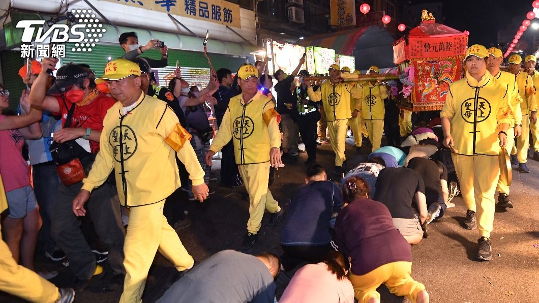 2025白沙屯媽祖進香「去急回緩」，9小時飆過台中海線。 （圖／胡瑞麒攝）