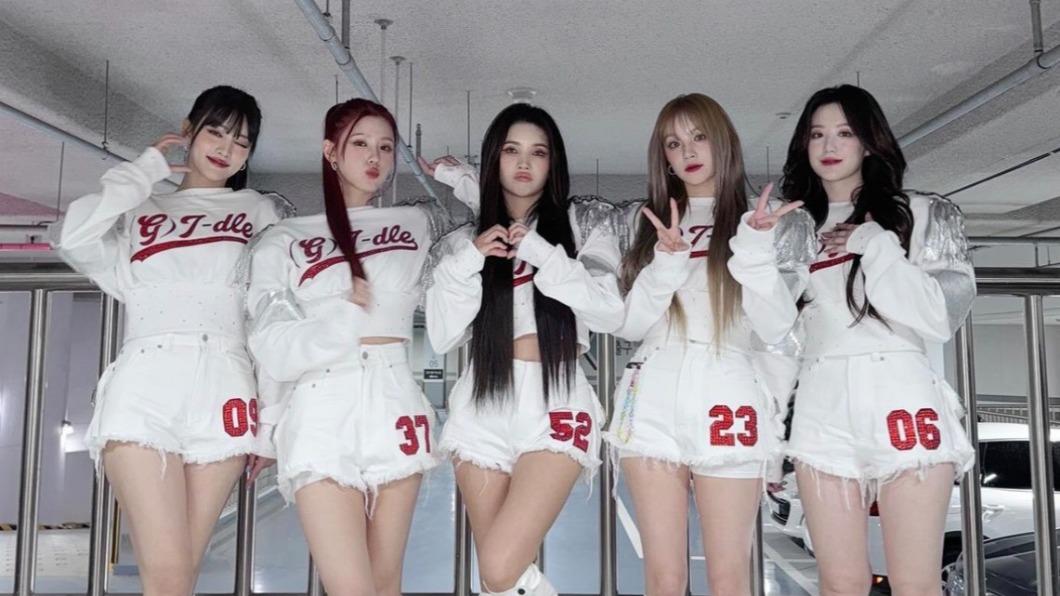 (G)I-DLE參加MLB世界巡迴賽首爾開幕戰的表演(圖/翻攝自 IG:official_g_i_dle)
