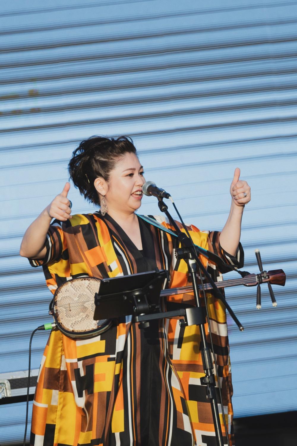 夏川里美是高雄櫻花季至今唯一一位脫稿加碼安可演出的歌手。(圖/寬寬整合行銷提供)