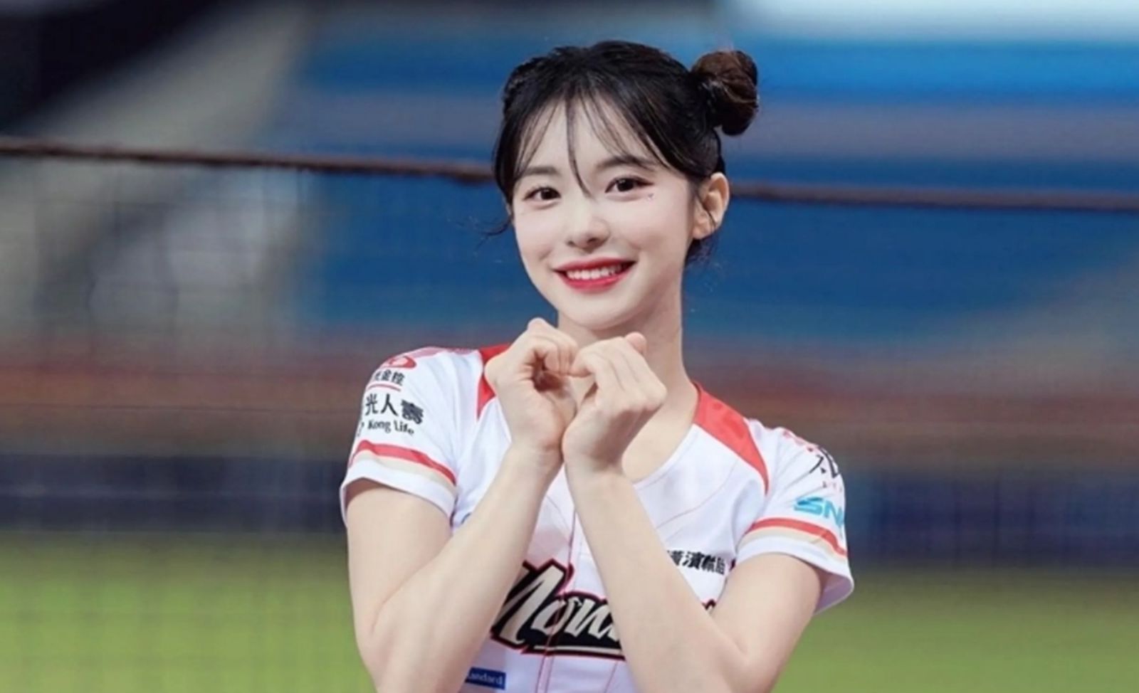 李多慧當「小龍女」大動作整頓IG 爸媽、樂天女孩帳號全退光