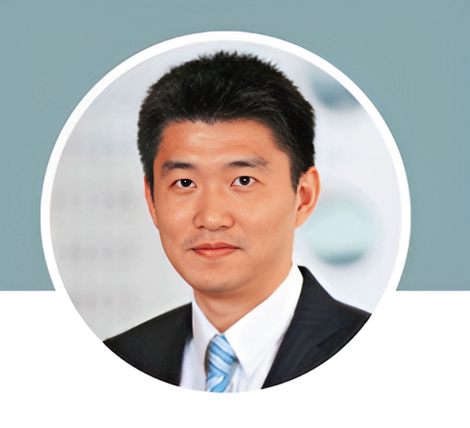 陳宣任對外形象斯文又彬彬有禮,但如今卻成為法院認證家暴男。(圖/翻攝自linkedin.com)
