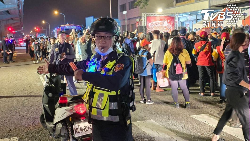 守護媽祖20年！清水資深警明年退休　笑稱「改當香燈腳」