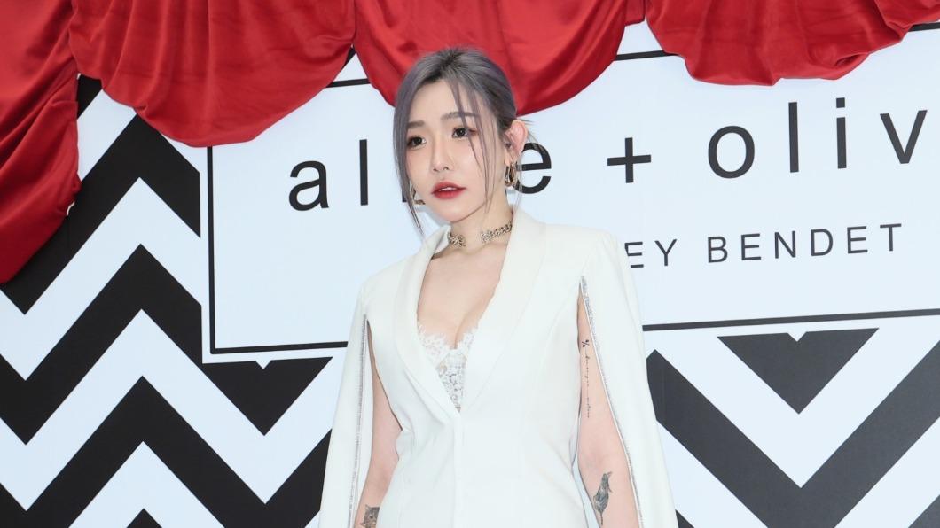 許允樂離婚張兆志後首露面!吐恢單心聲 「馬甲蕾絲內衣」外露驚豔全場