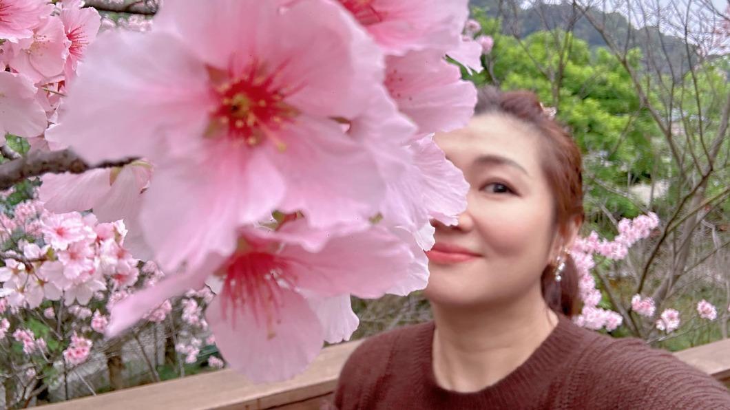 Selina日前帶著小腰果一起去日本大阪旅行,讓她直呼手忙腳亂。(圖/翻攝自Selina臉書)