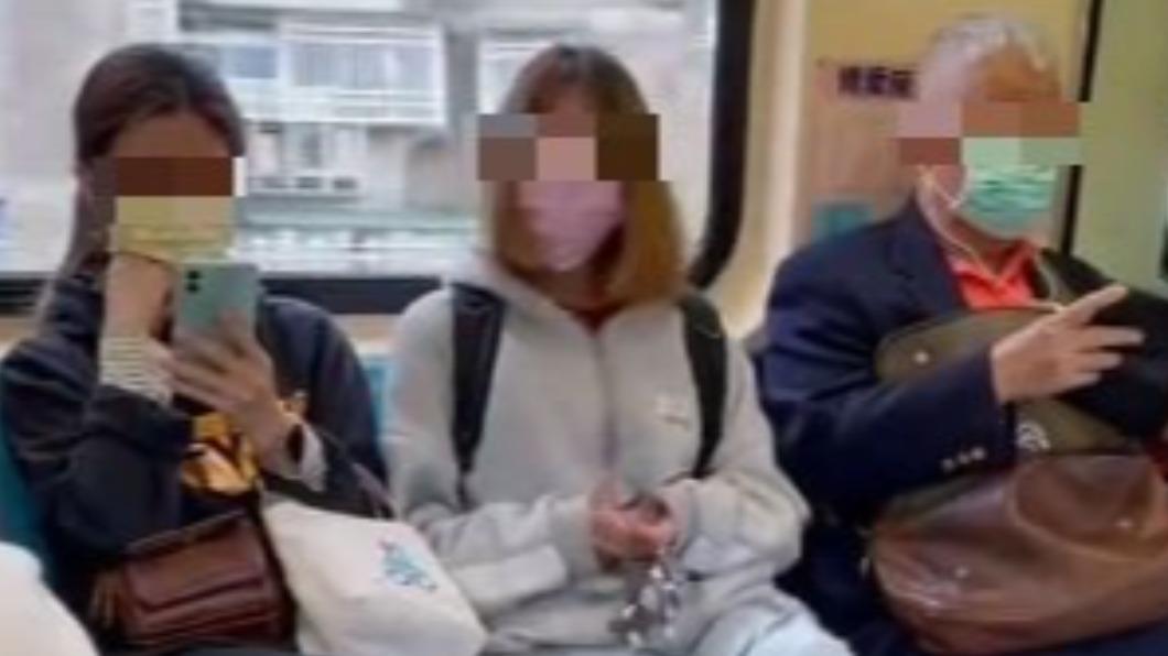 阿伯捷運看A片的片段被日本網友瘋傳，短短2天觀看數飆破1190萬。（圖／翻攝自「@takigare3」X）