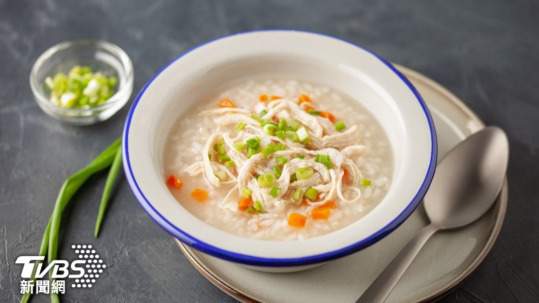當食物中毒時,要以清淡飲食為主。(示意圖/shutterstock達志影像)