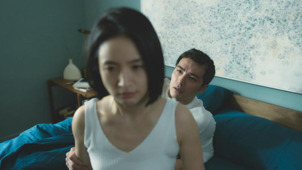 林依晨求歡遭拒!遭尪舊愛狠酸「沒魚蝦也好」 婚姻陷四角戀