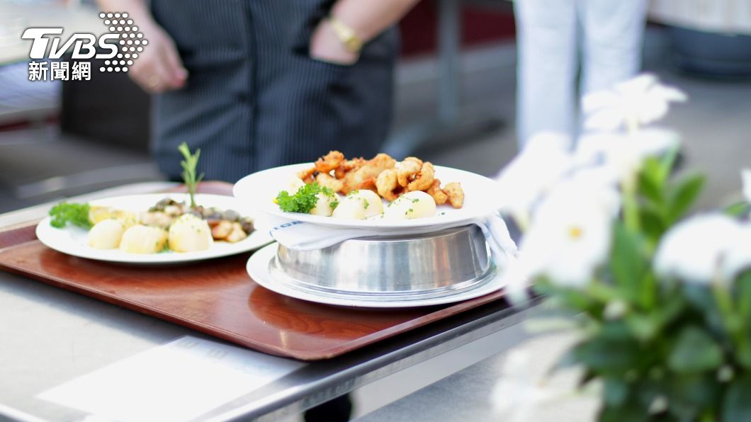 網友指出員工餐都會另外煮。(示意圖/shutterstock達志影像)