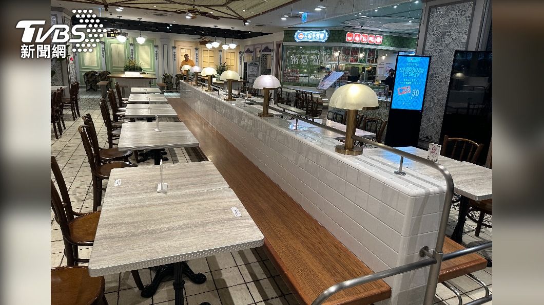 A13美食街「鬧空城」。(圖/林意筑攝)