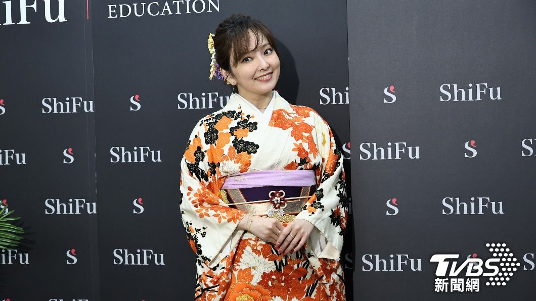 愛紗穿著和服現身。(圖/張哲鳴攝)
