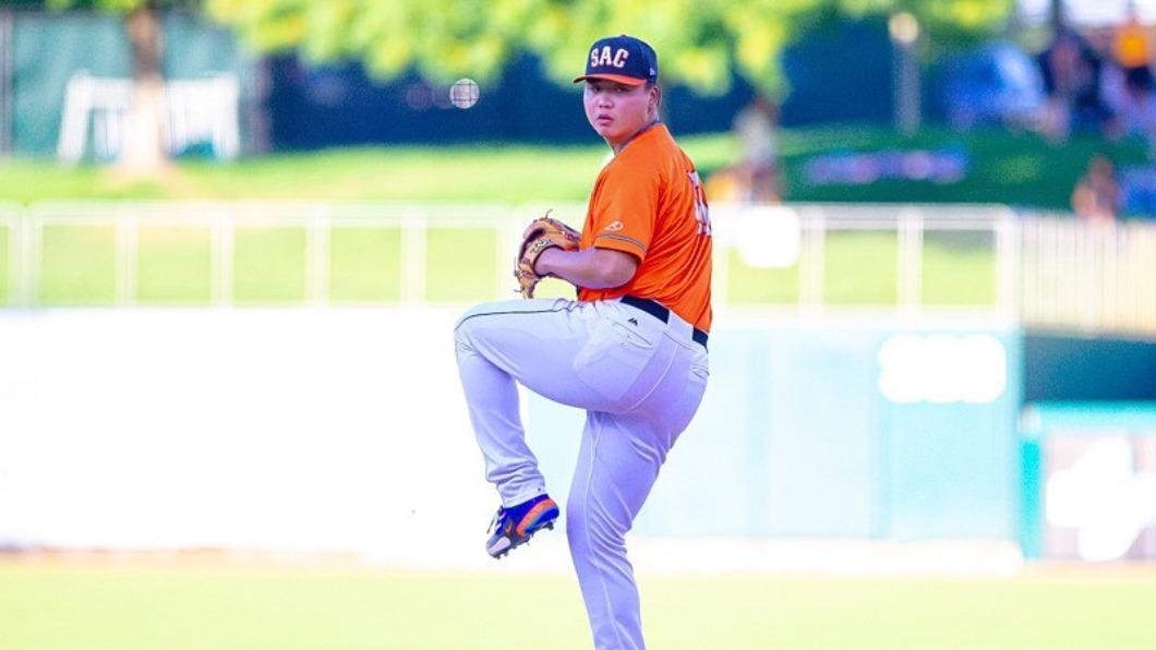 MLB/鄧愷威帶著阿公上大聯盟 總教練懂為國爭光壓力