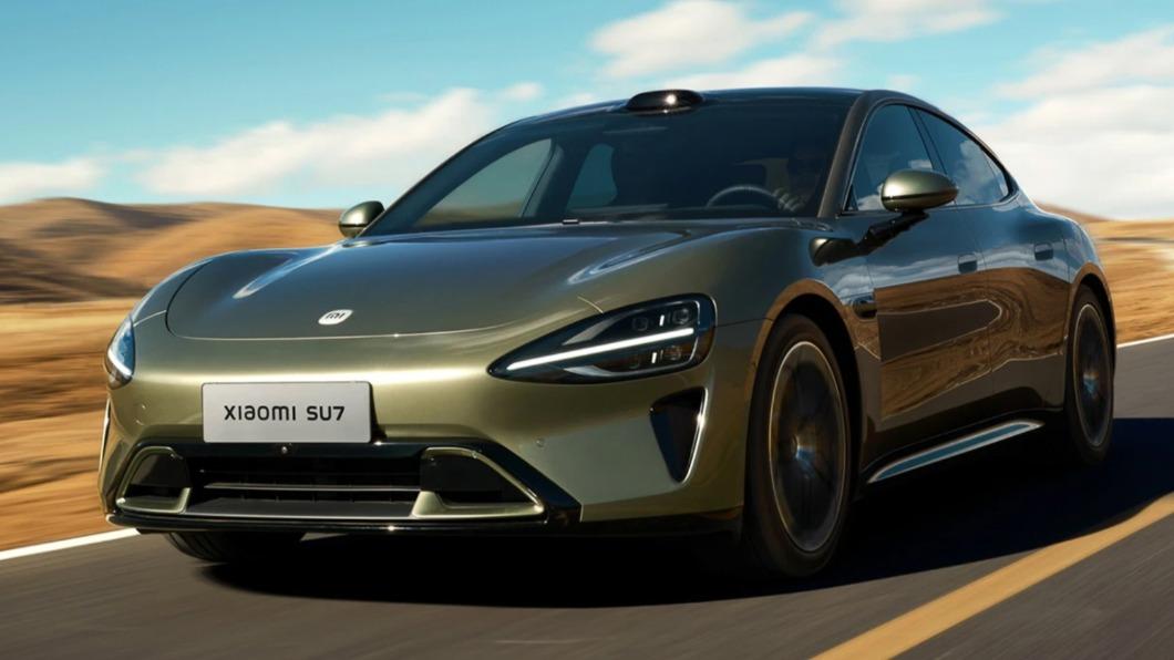 上市半小時破5萬單!小米SU7三車型開賣 免百萬可入手
