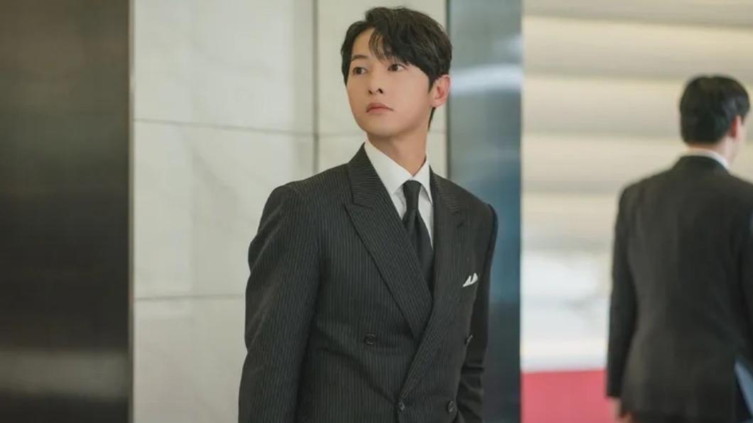 宋仲基近日客串《淚之女王》討論聲量不小。(圖/翻攝自tvN)