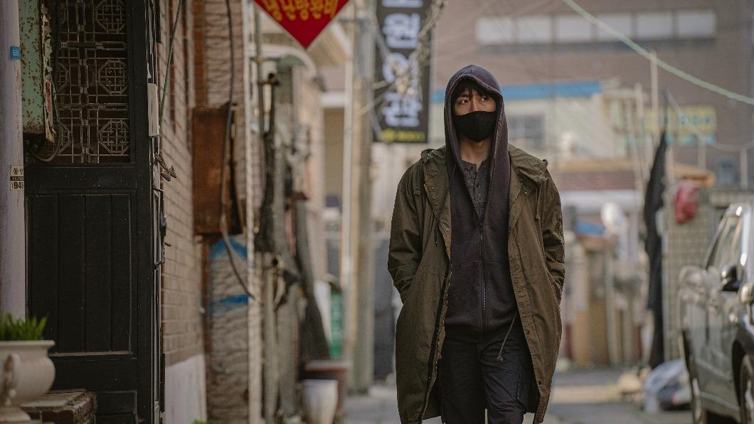 在《黑暗榮耀》中飾演變態殺人魔的李茂生，在《HIDE》中飾演李寶英丈夫。（圖／Hami Video提供）