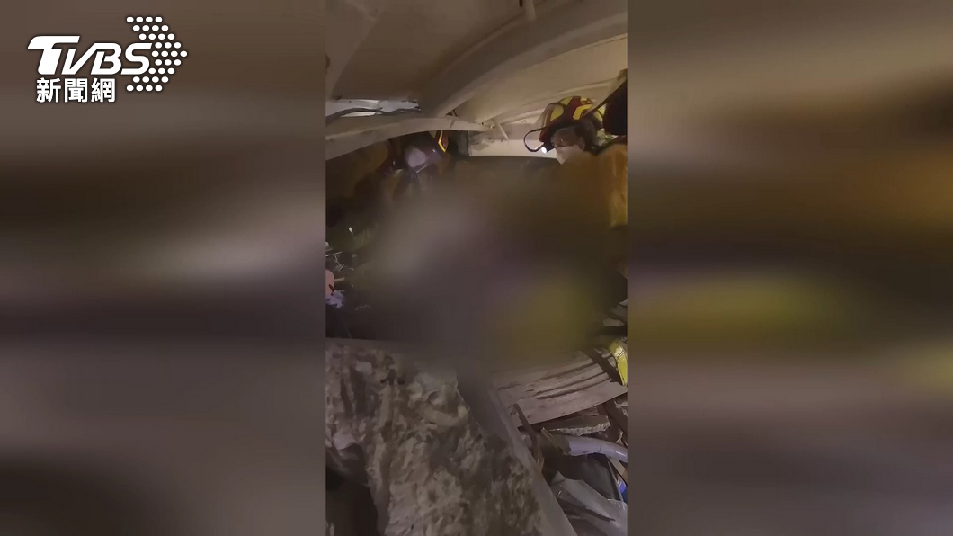 搜救畫面曝光。（圖／屏東縣消防局提供）