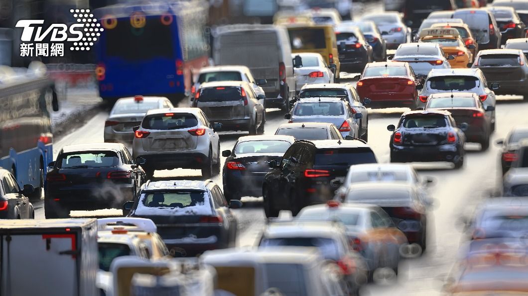 清明收假湧北返車潮籲「中午前先出發」 避開國道13地雷路段