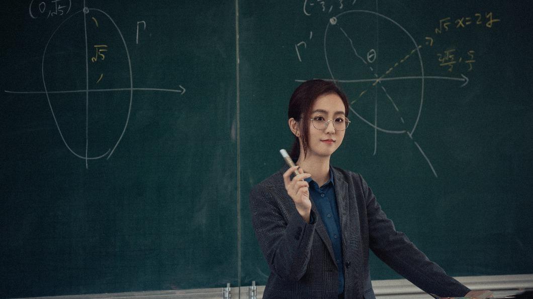 18歲就出道！　周曉涵認想「重當大學生」：只聯誼過一次