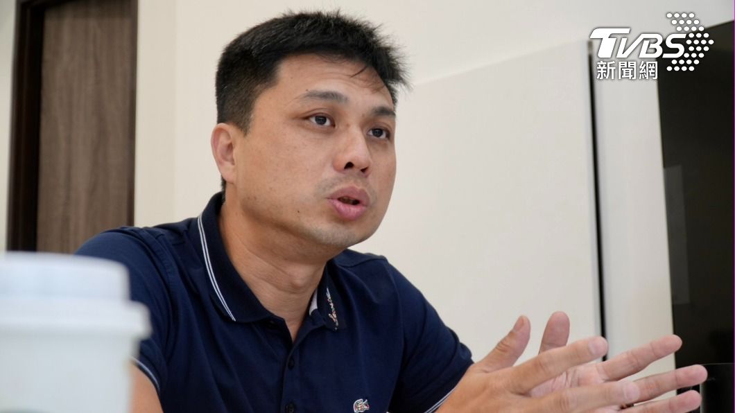 在地的房仲業者林先生接受《TVBS新聞網》採訪。(圖/區國強攝)