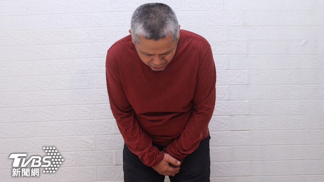 泰軟桿伯「猛吞藍藥丸」老弟竟卡寶特瓶！硬整天拔不出慘流血