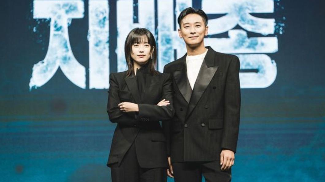 韓孝周、朱智勛首次合作卻默契十足。(圖/disney+提供)