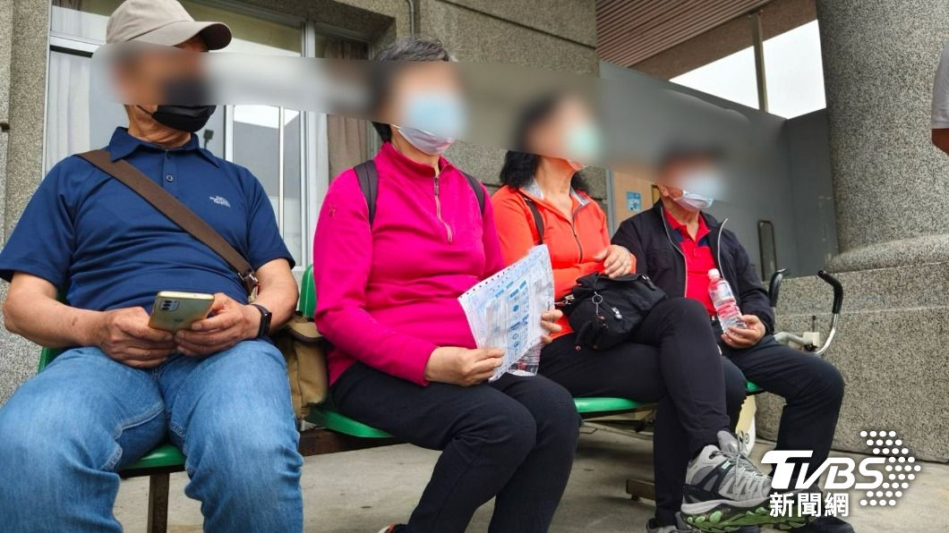 剛在台南吃完甕窯雞 新北旅遊團25人驚傳食物中毒