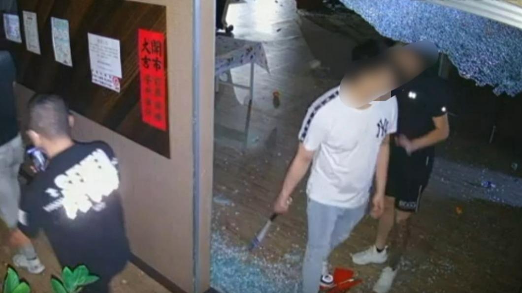 狠K畫面曝！高雄8+9暗夜狂砸桌遊店「洩恨」　主嫌台南落網