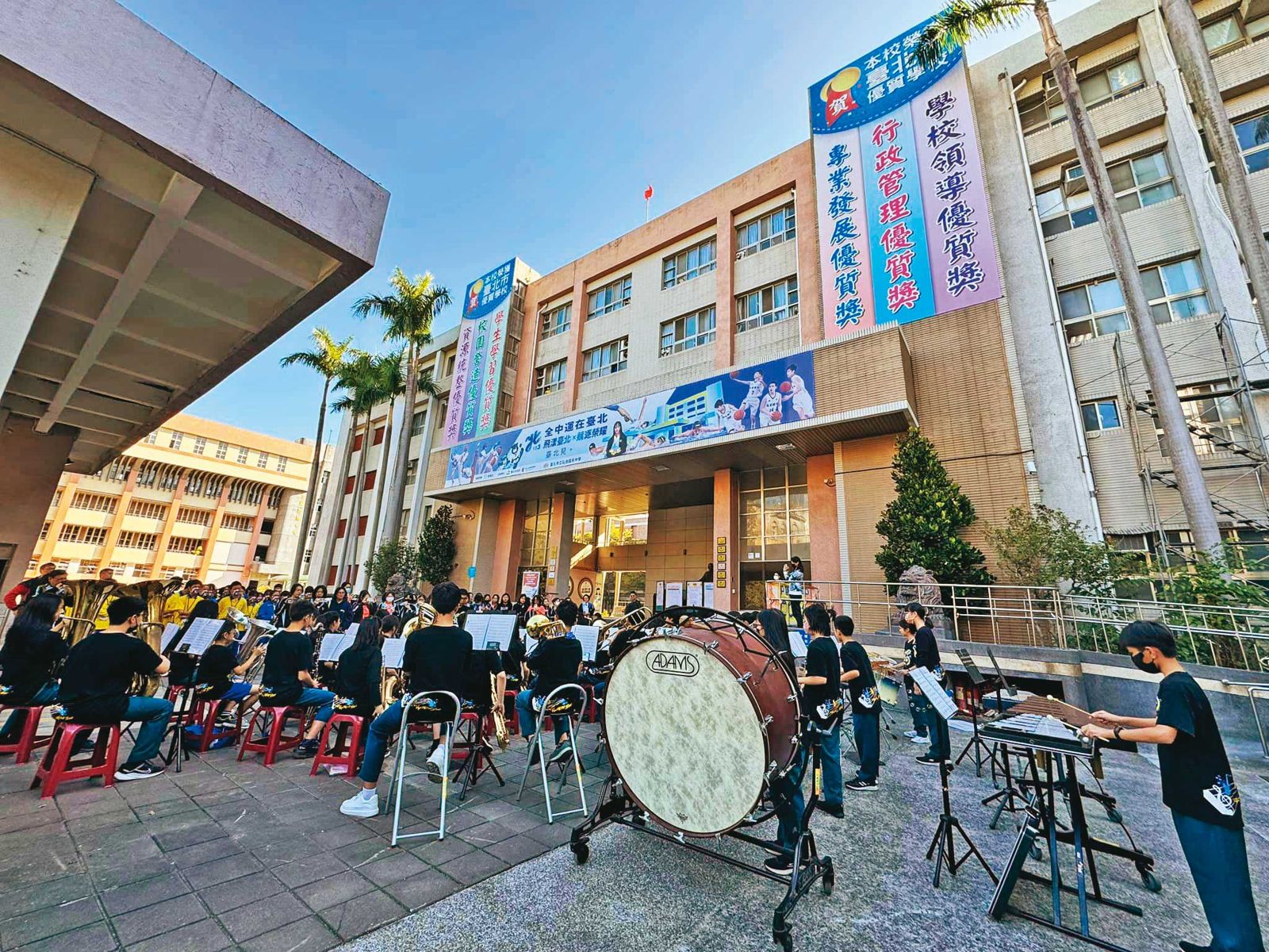 北市中正區為傳統優質學區,房價支撐性強。(圖/翻攝自弘道國中臉書)