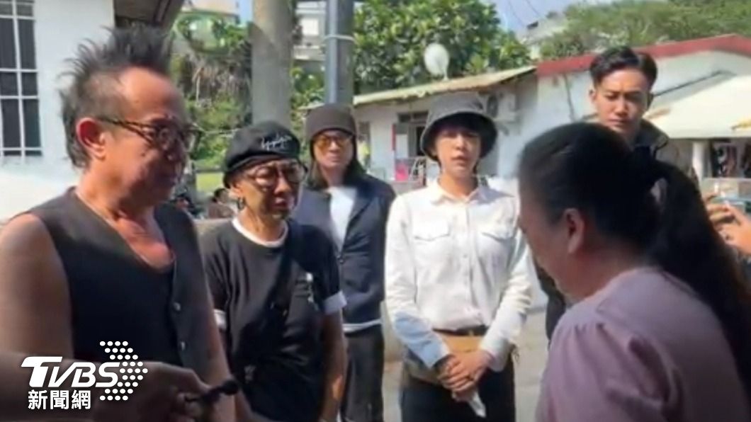 藝人黃大煒 、Vicky 、Paul等人也送上祝福。(圖/TVBS)
