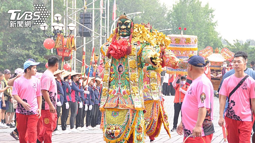 大甲媽祖的鑾轎每年必停駕明道大學。（圖／明道大學提供）