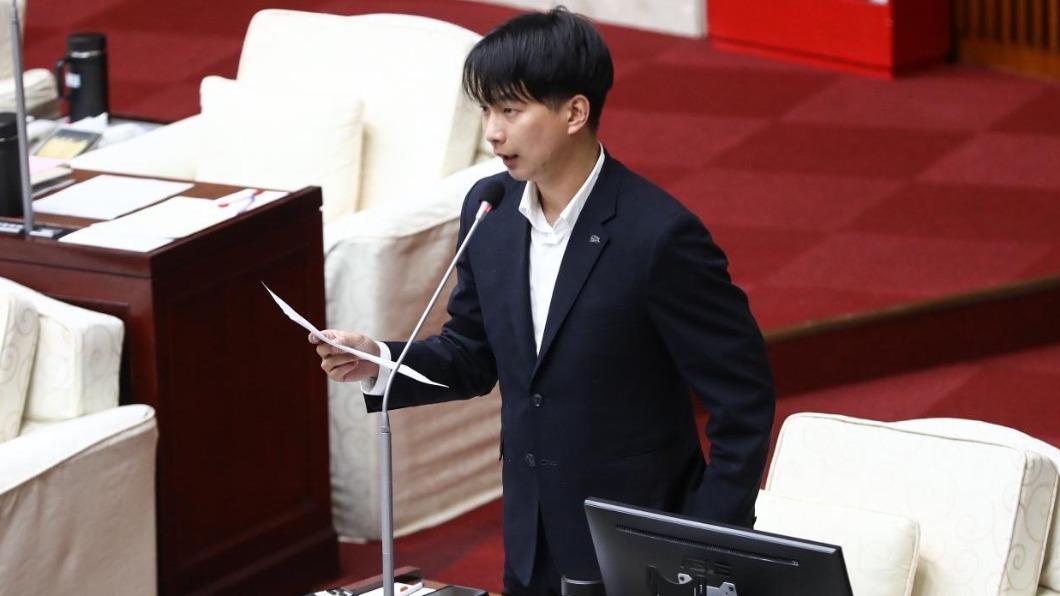 黃景茂曝京華城「柯文哲親簽送都委會」？　白議員駁：以偏概全