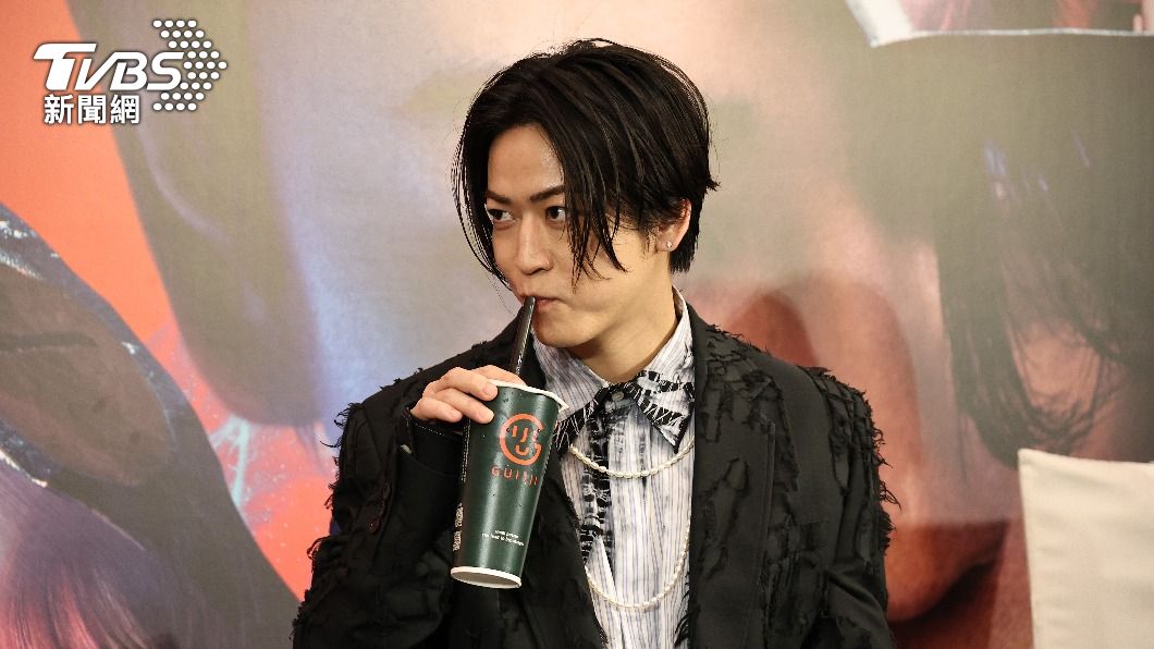 全場猜錯!龜梨和也大秀吸珍奶演技 自豪愛保養:求推台灣美容品