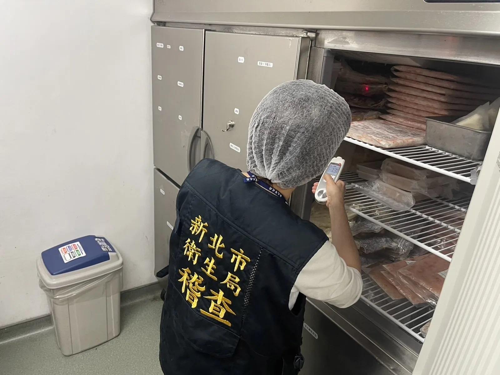 新北衛生局完成清查12家分店,除兩家持續暫停營業,7家分店缺失改善,僅3家合格。(圖/新北衛生局提供)